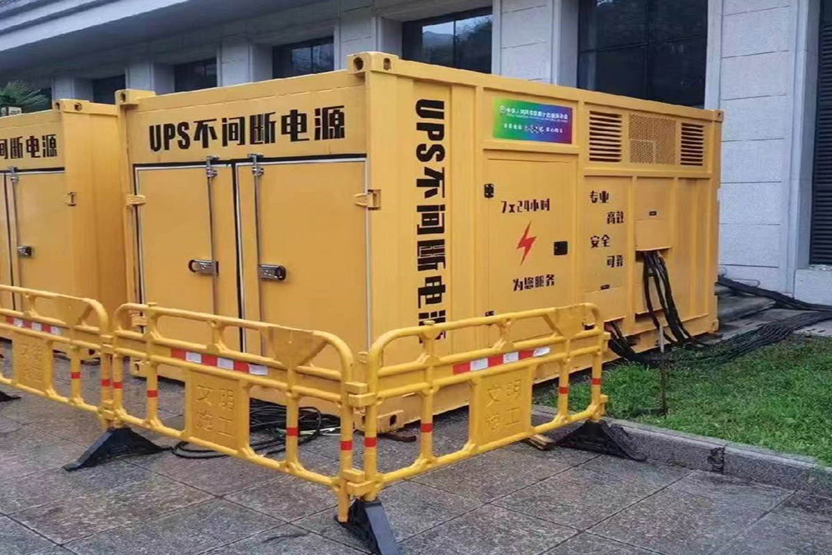 卧龙发电机租赁施工现场
